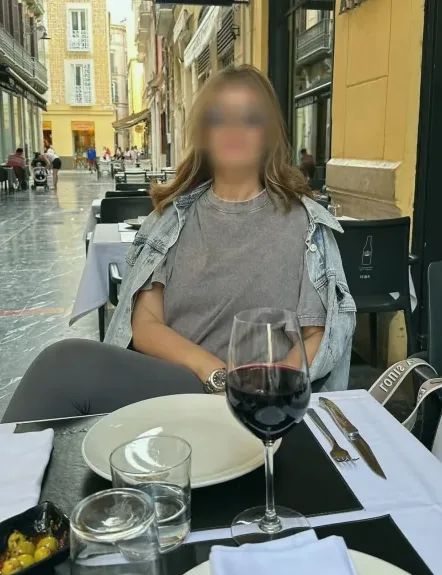 Alena, 35