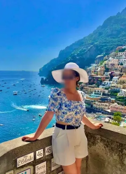 Alexandra, 20