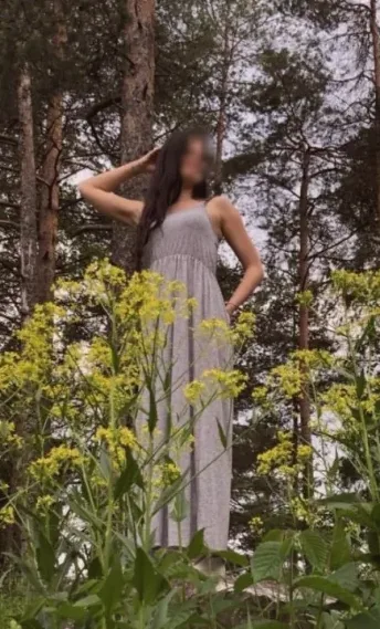Claudia, 36