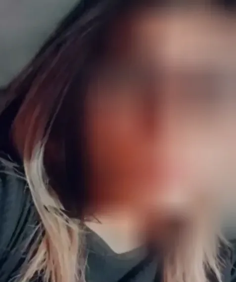 Daniela, 30
