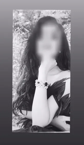 Elena, 28