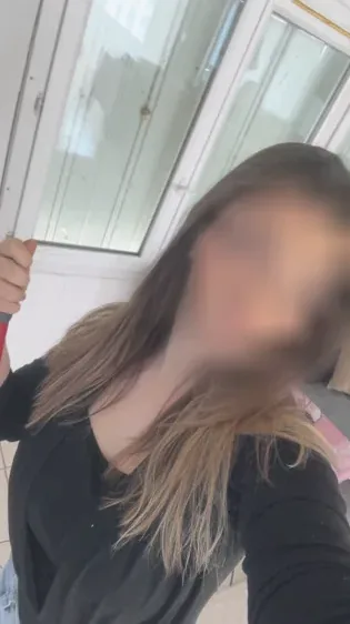 Emilia, 20