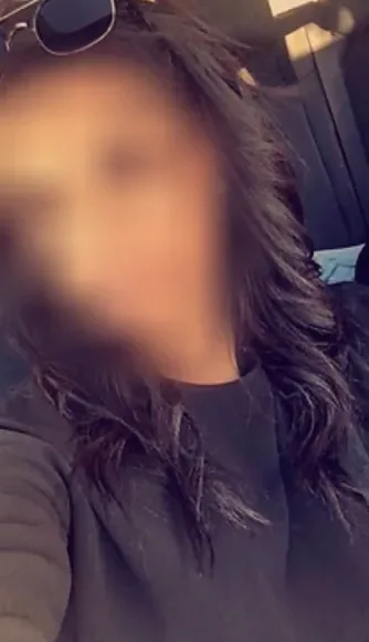 Julia, 20