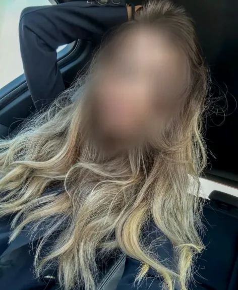 Karin, 33