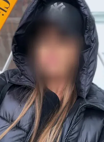 Lejla, 32