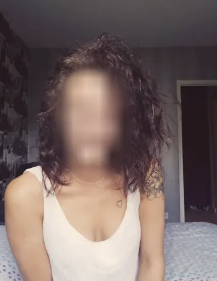 Lilly, 30
