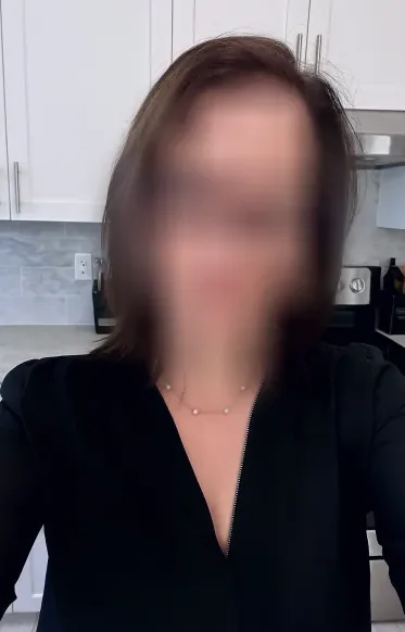 Romana, 38