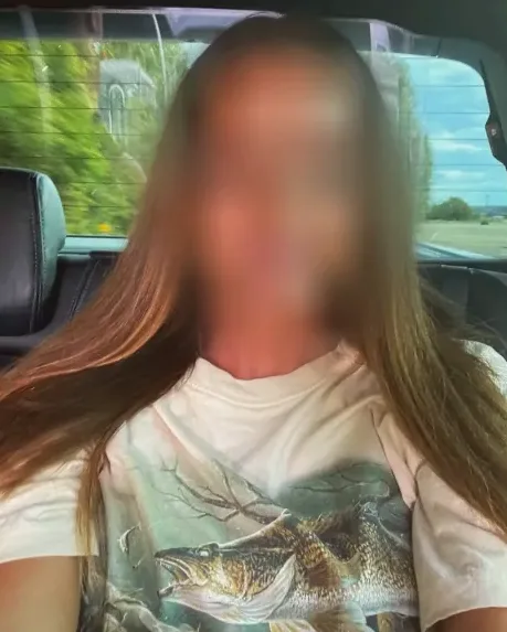 Rosa, 39