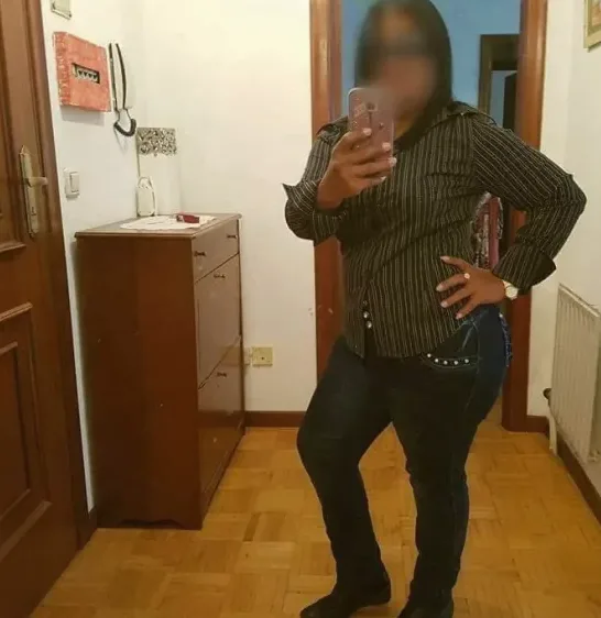 Selina, 39
