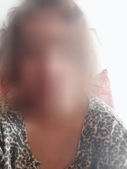 Selina, 39