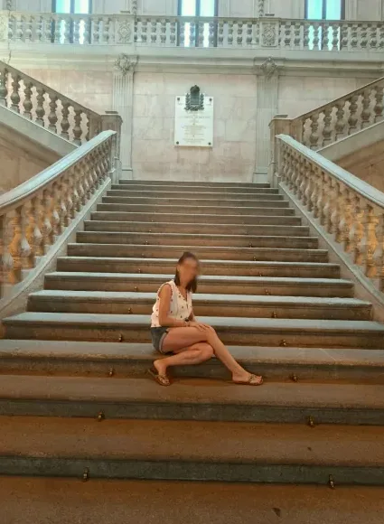 Stefanie, 33